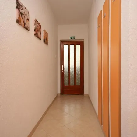 Apartment By The Sea Podgora, Makarska - 6683 *