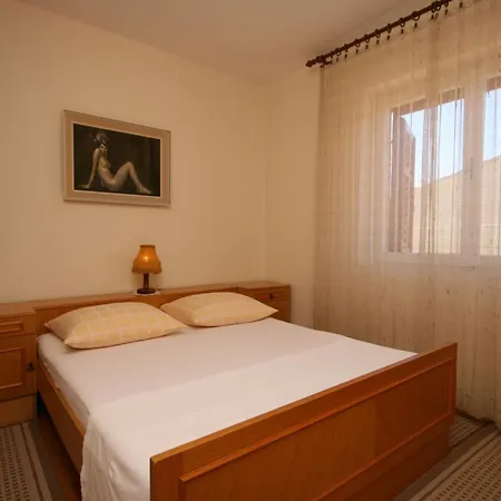 Apartment By The Sea Podgora, Makarska - 6683 Podgora